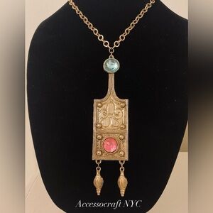 #135 Vintage Signed Accessocraft NYC Etruscan Revival Pendant Necklace
